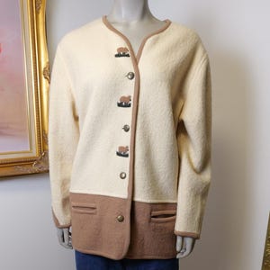 Women’s vintage 100% wool cardigan Coat with sheep fits Large