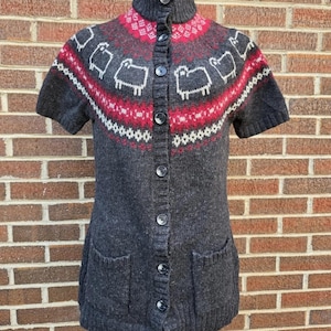 Vintage Woolrich Sheep Fair Isle Button Front Short Sleeve Sweater Cardigan M